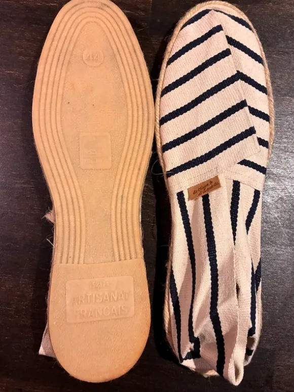 Marineblaue Espadrilles der Marke La Maison de l'Espadrille