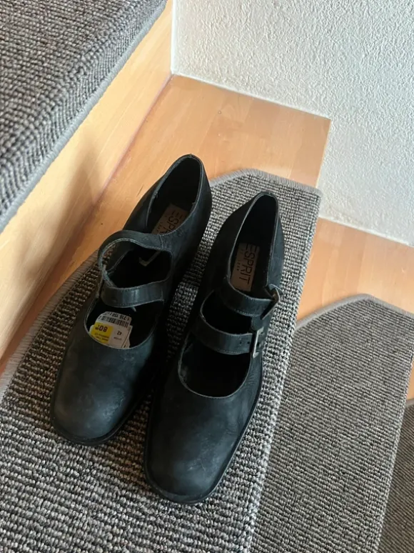 Mary Jane Stiefel Wildleder