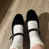 Mary jane velvet black shoes
