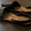 Menorquina Huran black sandals