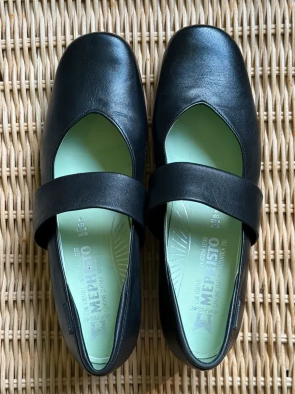 Mephisto Gabriela Mary Jane Ballerinas / Flats aus schwarzem Leder