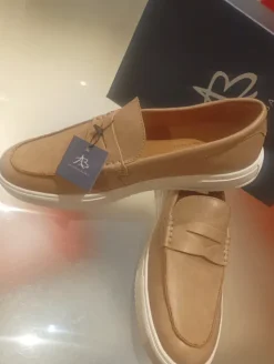 Mocassino beige uomo