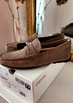 Mocassins en daim taille 43