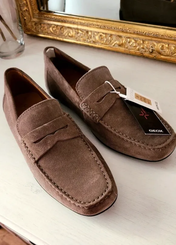 Mocassins en daim taille 43