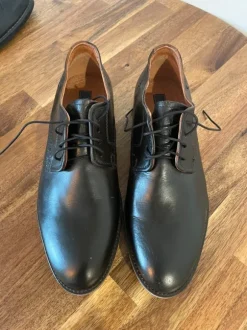Mocassins neuf cuir taille 42