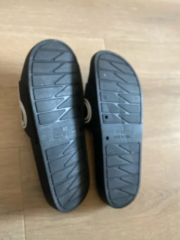 Mooie black bananas badslippers