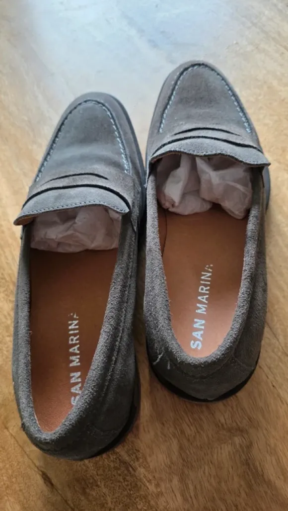 Mooie suède mocassins loafers