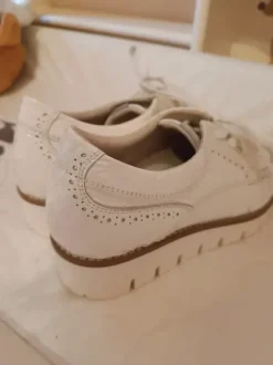Mooie witte schoenen