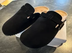 Mules noires