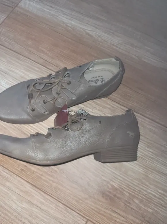 Mustang Schuhe – neu – Gr. 41