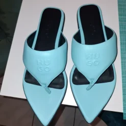 Nagelneue hugo boss sandalen