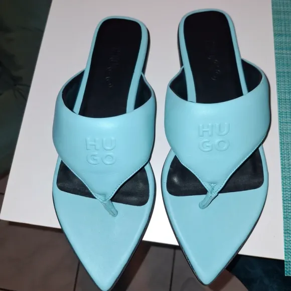 Nagelneue hugo boss sandalen