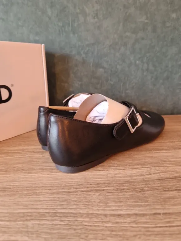 NA-KD ballerina’s met gekruiste bandjes – maat 37 – nieuw 🖤