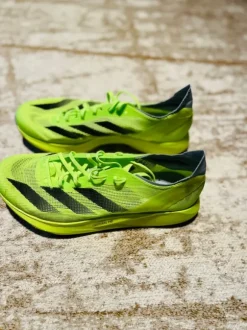 Neon gelbe Adidas Adizero Takumi Sen 10 – Fast wie neu 🔥