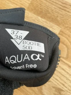 Neopren Schuhe von Decathlon/ Tribord