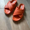 Neu!! Orangefarbene Sandalen von Inuovo, Leder, Gr. 40