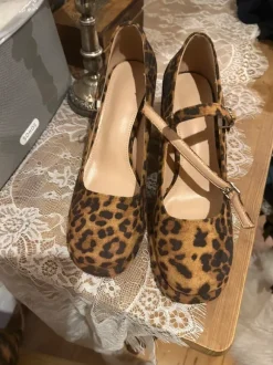 NEU Pumps mit Animalprint Wildleder Optik gr.38