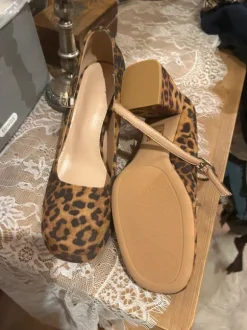 NEU Pumps mit Animalprint Wildleder Optik gr.38