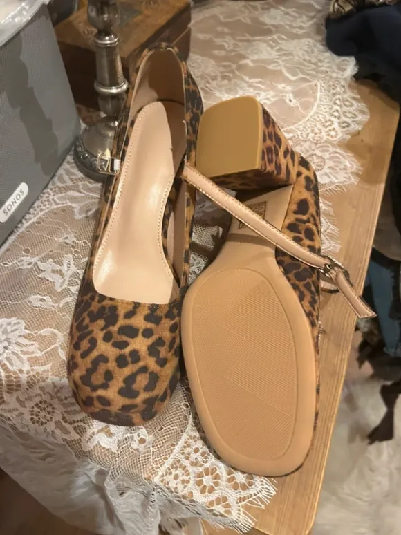 NEU Pumps mit Animalprint Wildleder Optik gr.38