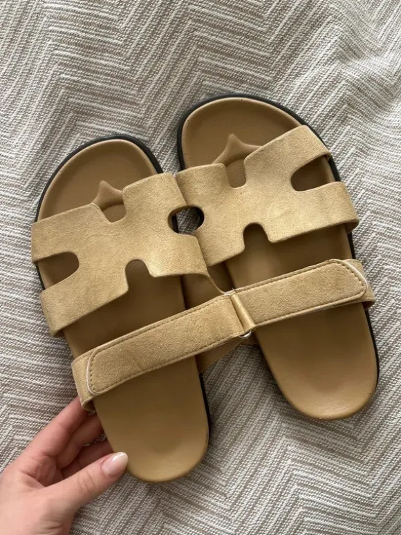 Neu Schlappen Beige