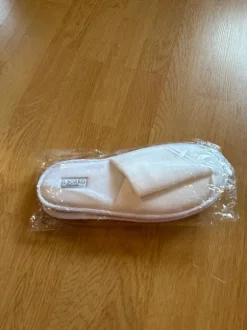 Neu Slippers / Hausschuhe
