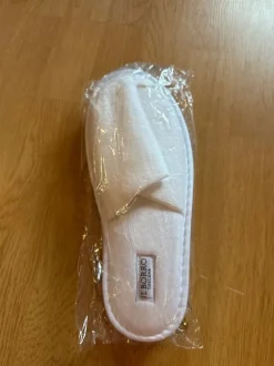 Neu Slippers / Hausschuhe