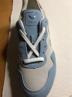 Neu Veja Sneaker Sportschuhe blau türkis und hellgrau in Größe 38