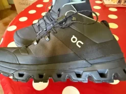NEU Wanderschuhe On Schuhe Cloudtrax