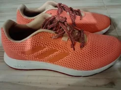 Neue Adidas Sooraj Sneaker/Laufschuhe