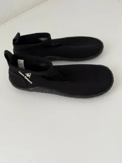 neue Damenbadeschuhe Gr. 38/39 von Aqua Sphere