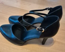 Neue Pumps von Graceland
