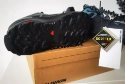 Neue Salomon Schuhe dunkelblau gore tex