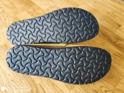 Neue Slipper Gr. 40 hellgrün