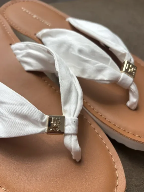 Neue Tommy Hilfiger Sandalen