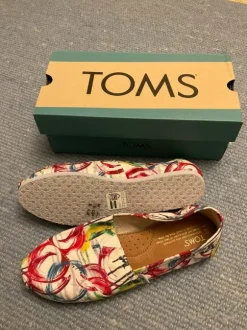 neue Toms Damenschuhe, Gr. 38