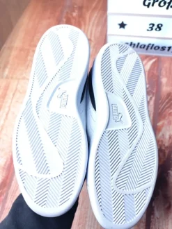 Neue, ungetragene Sneaker von Puma in 38