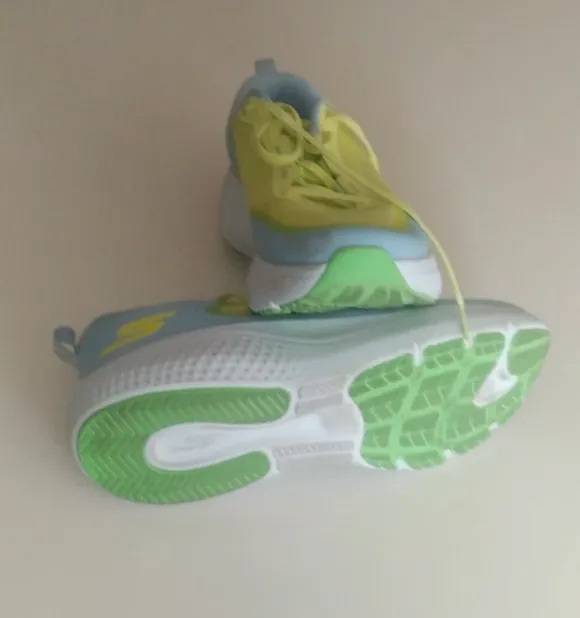 Neuwertige Skechers go run supersonic max farbe lime grösse 40