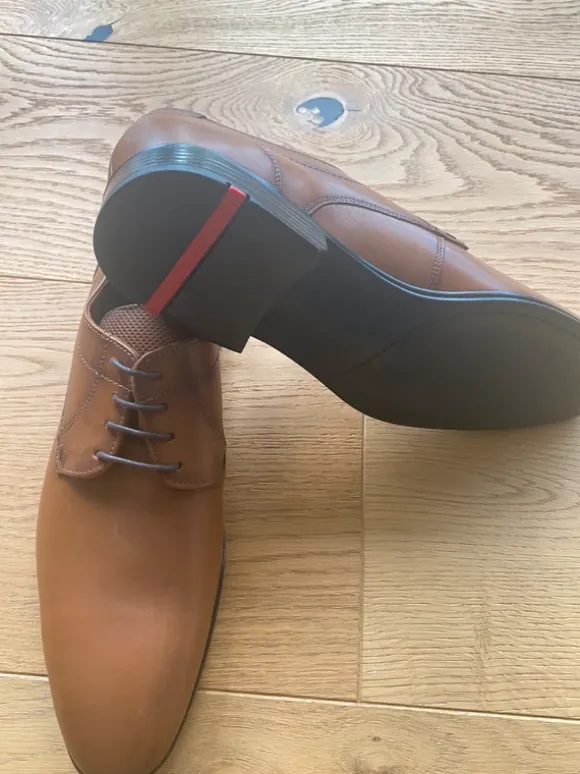 Neuwertiger, eleganter, cognacfarbener Schürschuh von Lloyd