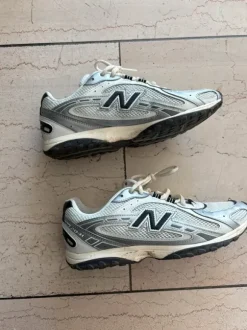 New Balance 204 L