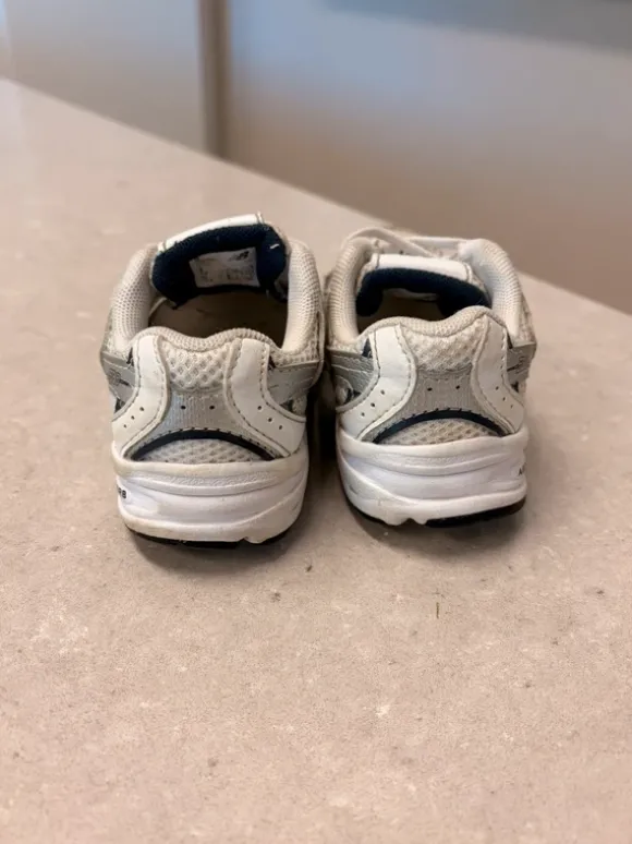 New Balance Kids Sneaker 25