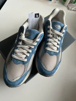 New Balance 2002R Shoreline Blue / Timberwolf Gr. 40 neu