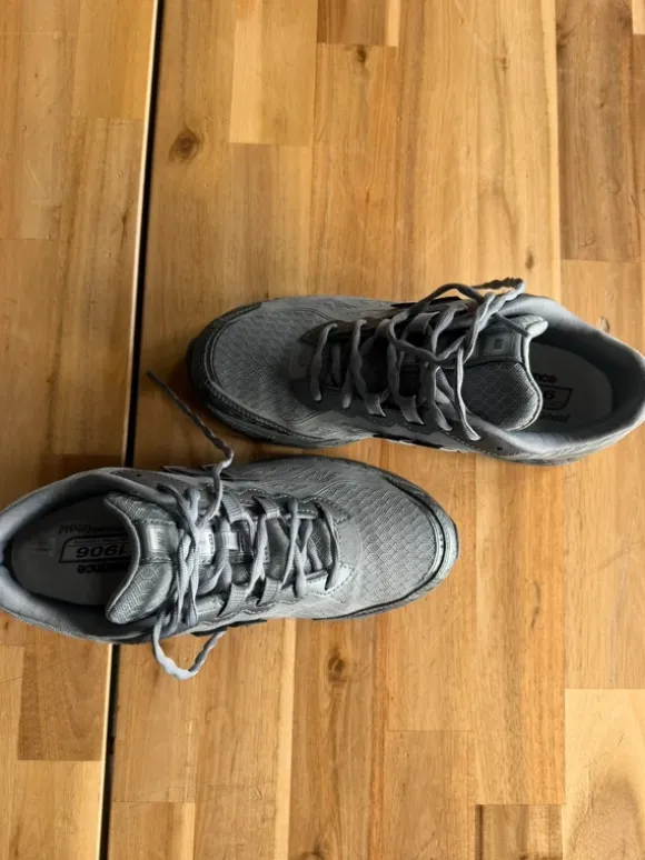 New Balance schoenen U1906