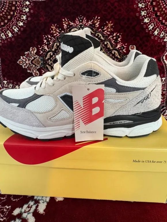 New balance Shoese