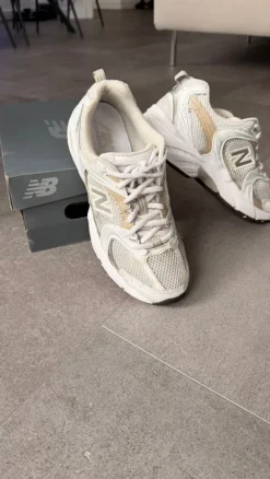 New Balance Sneaker beige