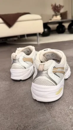 New Balance Sneaker beige