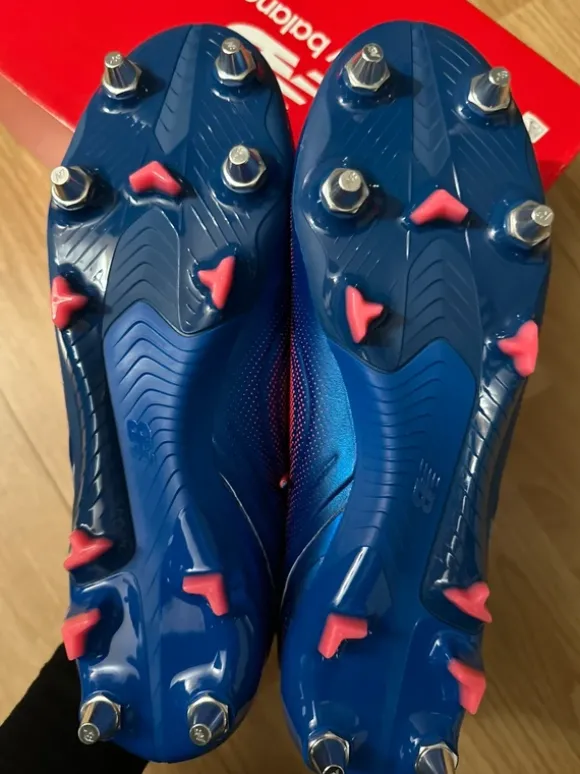 New Balance Tekela Fußballschuhe
