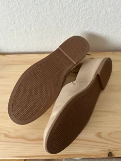 New beige shoes
