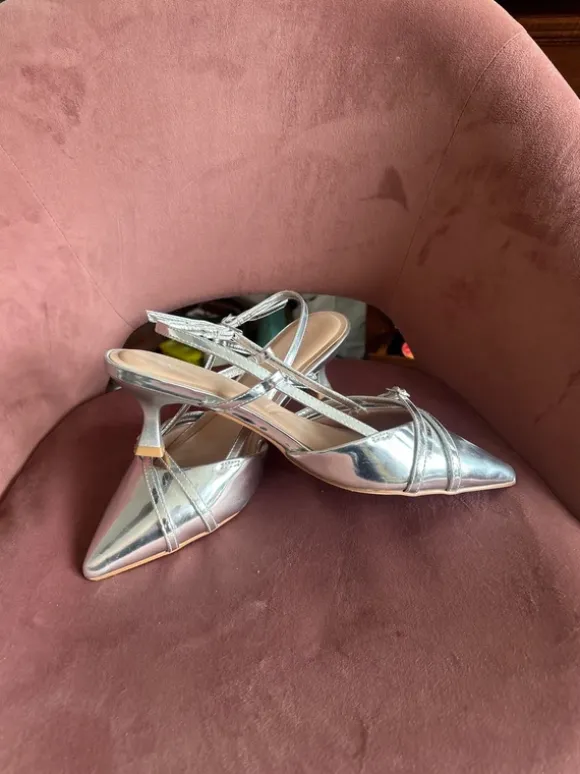 New Look Slingback-Pumps in Silber (Metallic-Optik)