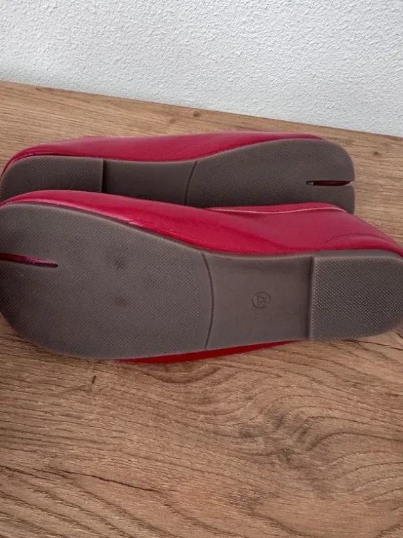 Nieuwe Rode Tabi-stijl Ballerina’s - Maat 37 - Ongebruikt