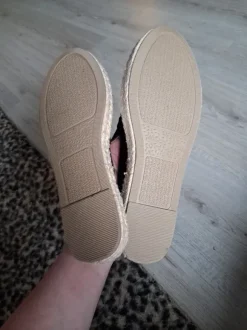 Nieuwe slippers sloffen
